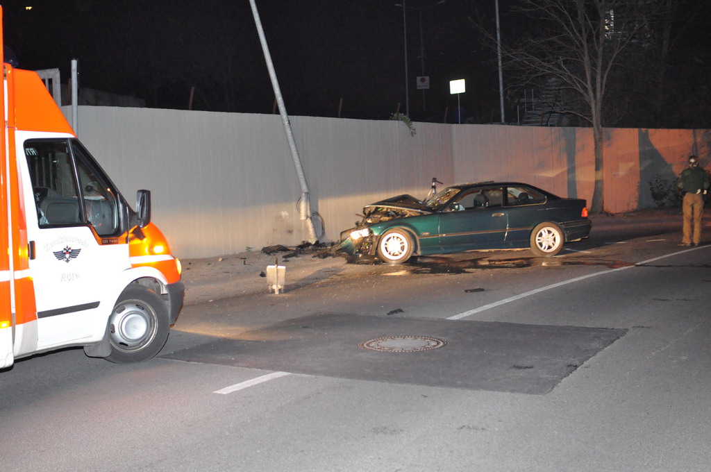 VU Koeln Muelheim Carlswerkstr P02.JPG